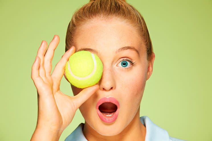 Tenis, el mejor deporte para alargar tu vida. Foto: Image Source/Getty Images.