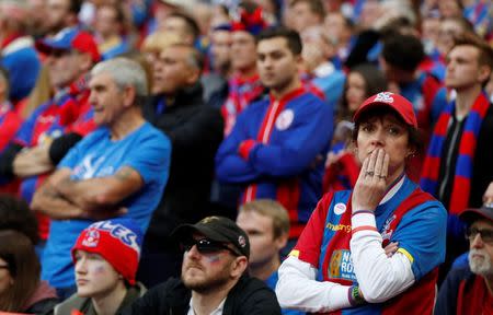 Britain Football Soccer - Crystal Palace v Manchester United - FA Cup Final - Wembley Stadium - 21/5/16 Crystal Palace fans look dejected Action Images via Reuters / John Sibley