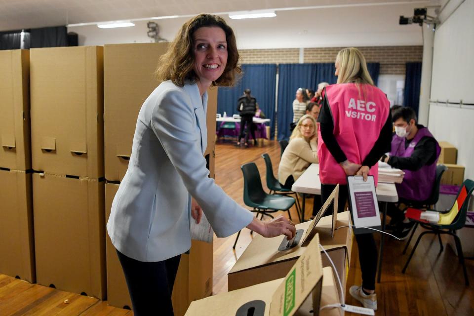 <span class="caption">Independent Allegra Spender casts her vote in Wentworth on Saturday.</span> <span class="attribution"><span class="source">Bianca De Marchi/AAP</span></span>