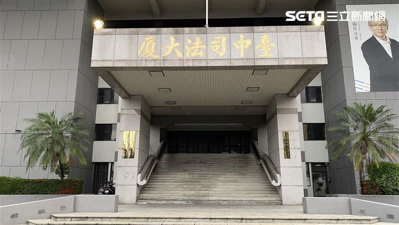 台中一名男子起貪念將女客人遺失在麵店的包包占為己有，被台中法院判處拘役40日，得易科罰金4萬元，緩刑2年。（圖／資料照）