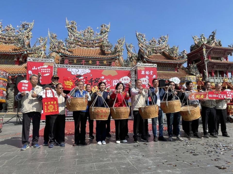 雲林縣馬鳴山五年千歲吃飯擔文化節，二月五日邀大家來呷平安餐。（記者陳正芬攝）