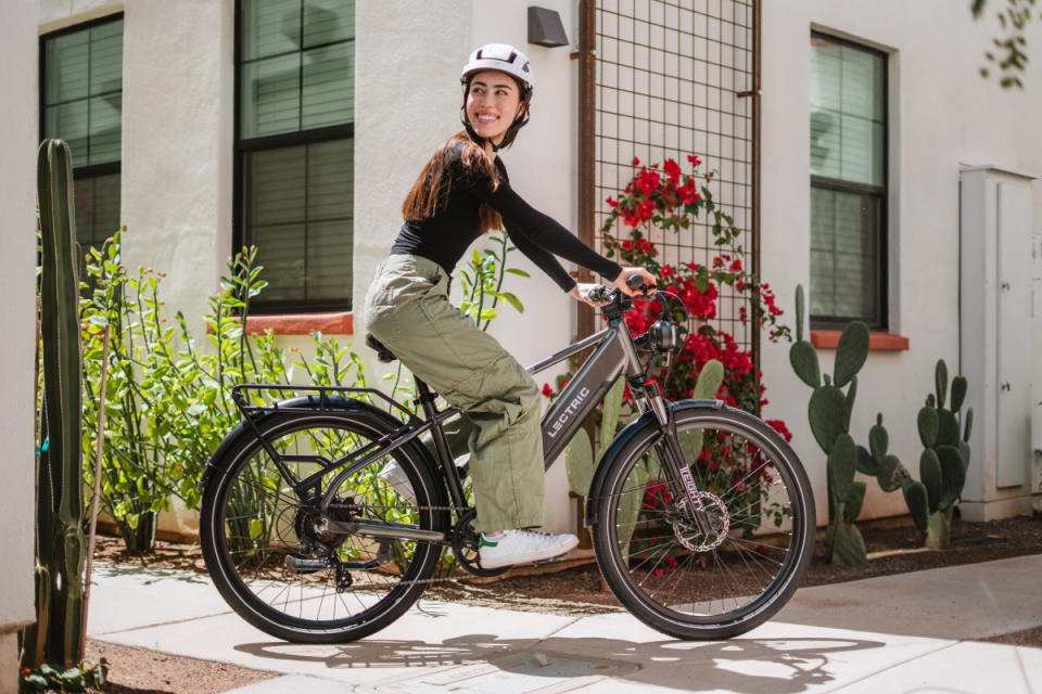 The XPress, at it's introductory price of $1299, is a steal of a deal.<p>Lectric eBikes</p>