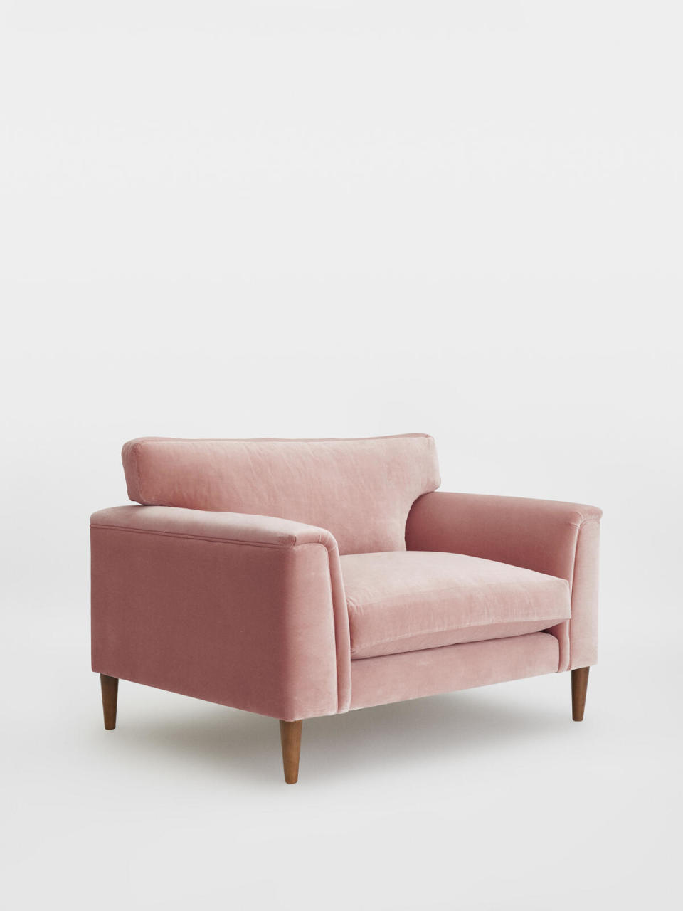 <p><a href="https://go.redirectingat.com?id=74968X1596630&url=https%3A%2F%2Fwww.sohohome.com%2Fus%2Fproducts%2Freya-loveseat-velvet%2F74566047&sref=https%3A%2F%2Fwww.housebeautiful.com%2Fshopping%2Ffurniture%2Fg39829336%2Fcomfy-lounge-chairs%2F" rel="nofollow noopener" target="_blank" data-ylk="slk:Shop Now;elm:context_link;itc:0" class="link ">Shop Now</a></p><p>Reya Loveseat</p><p>$2495.00</p><p>sohohome.com</p><span class="copyright">Soho Home</span>