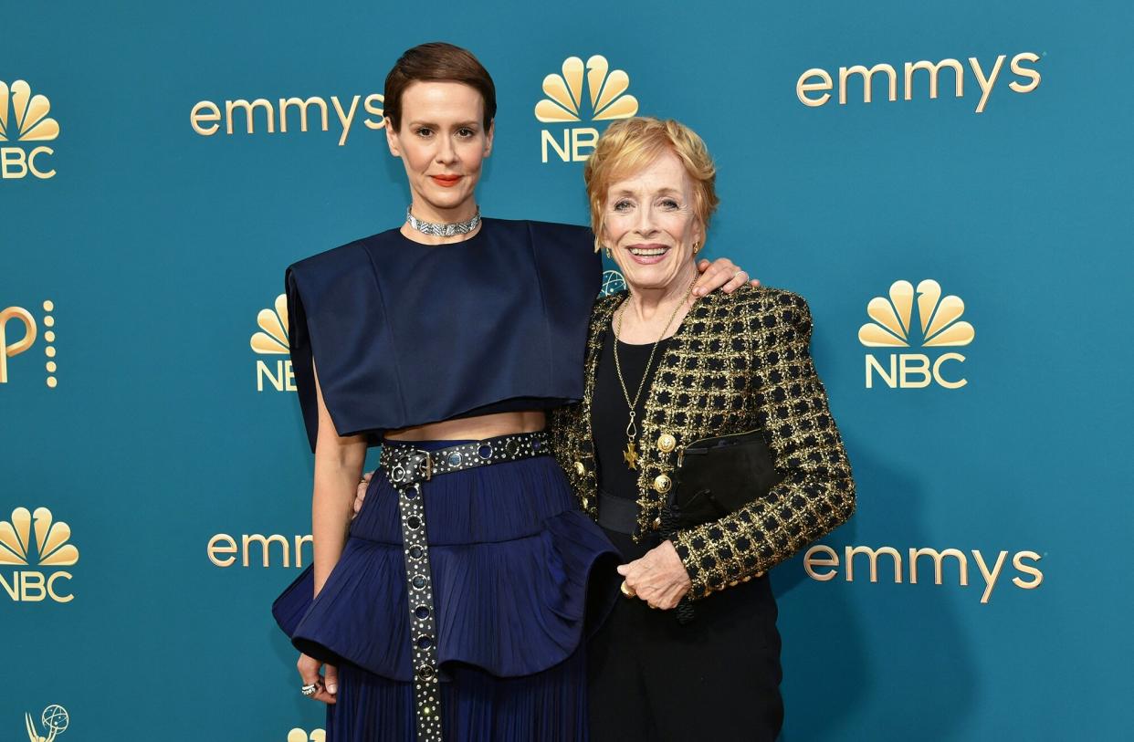 Sarah Paulson and Holland Taylor arrive for the 74th Emmy Awards at the Microsoft Theater in Los Angeles, California, on September 12, 2022. (Photo by Chris Delmas / AFP) (Photo by CHRIS DELMAS/AFP via Getty Images)