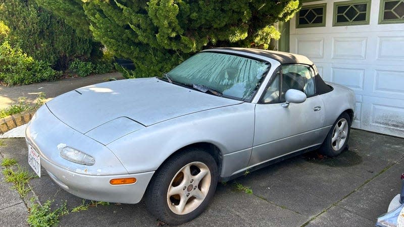 Photo: <a class="link " href="https://sfbay.craigslist.org/sfc/cto/d/san-francisco-1992-mazda-na-miata/7728949789.html" rel="nofollow noopener" target="_blank" data-ylk="slk:Craigslist;elm:context_link;itc:0;sec:content-canvas">Craigslist</a>