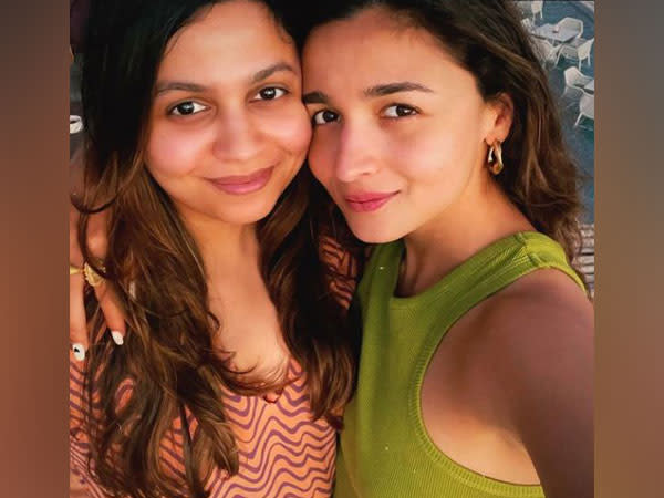 Shaheen Bhatt, Alia Bhatt (Image source: Instagram)