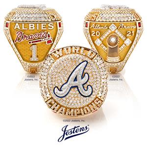 Front Office Sports on X: The Atlanta Braves have unveiled their 2021  World Series rings 💍 ➖ 18.71 karat white gold ➖ 1 genuine pearl ➖ 755  diamonds to honor Hank Aaron's