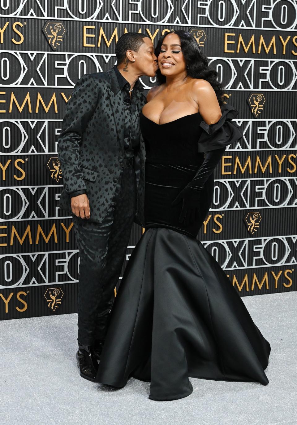 Jessica Betts and Niecy Nash Betts attend the 2024 Emmy Awards.