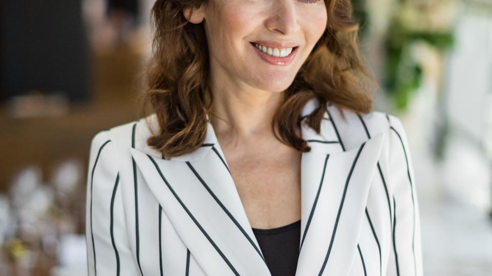 nglish cook and food writer, Nigella Lawson, attends a book signing and lunch at the Melbourne restaurant, Taxi Kitchen, during her tour of Australia, 