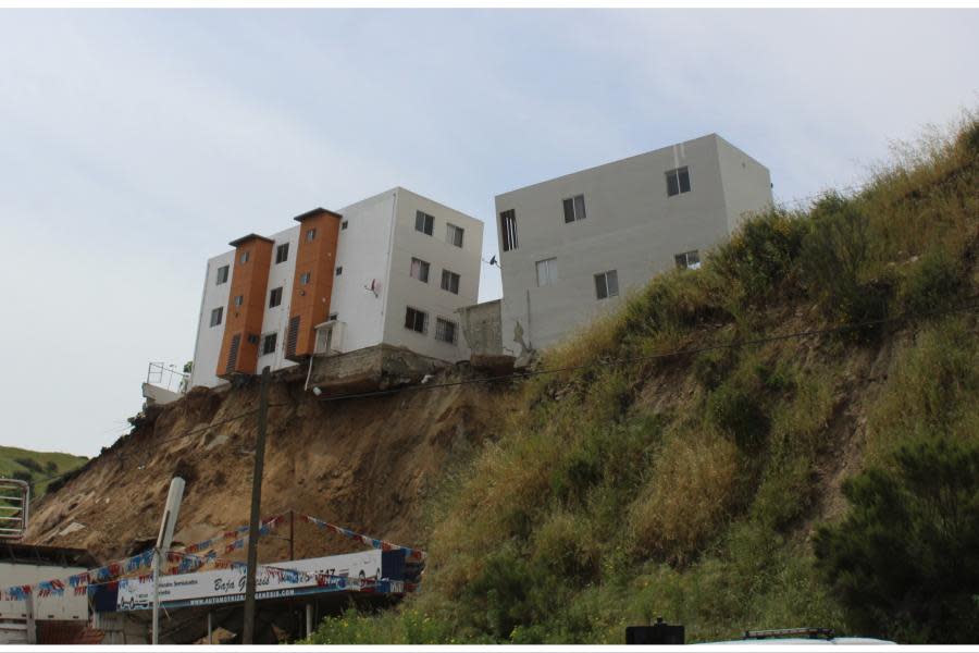 Edificios del fraccionamiento La Sierra se encuentran a punto del colapso