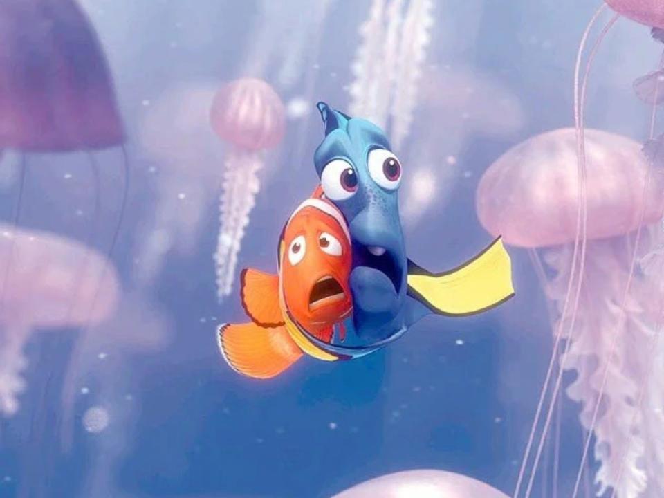 marlin dory finding nemo jellyfish