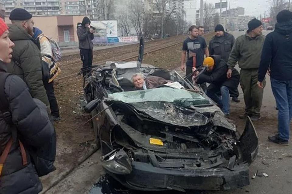 The elderly driver managed to survive the incident in Ukraine. 