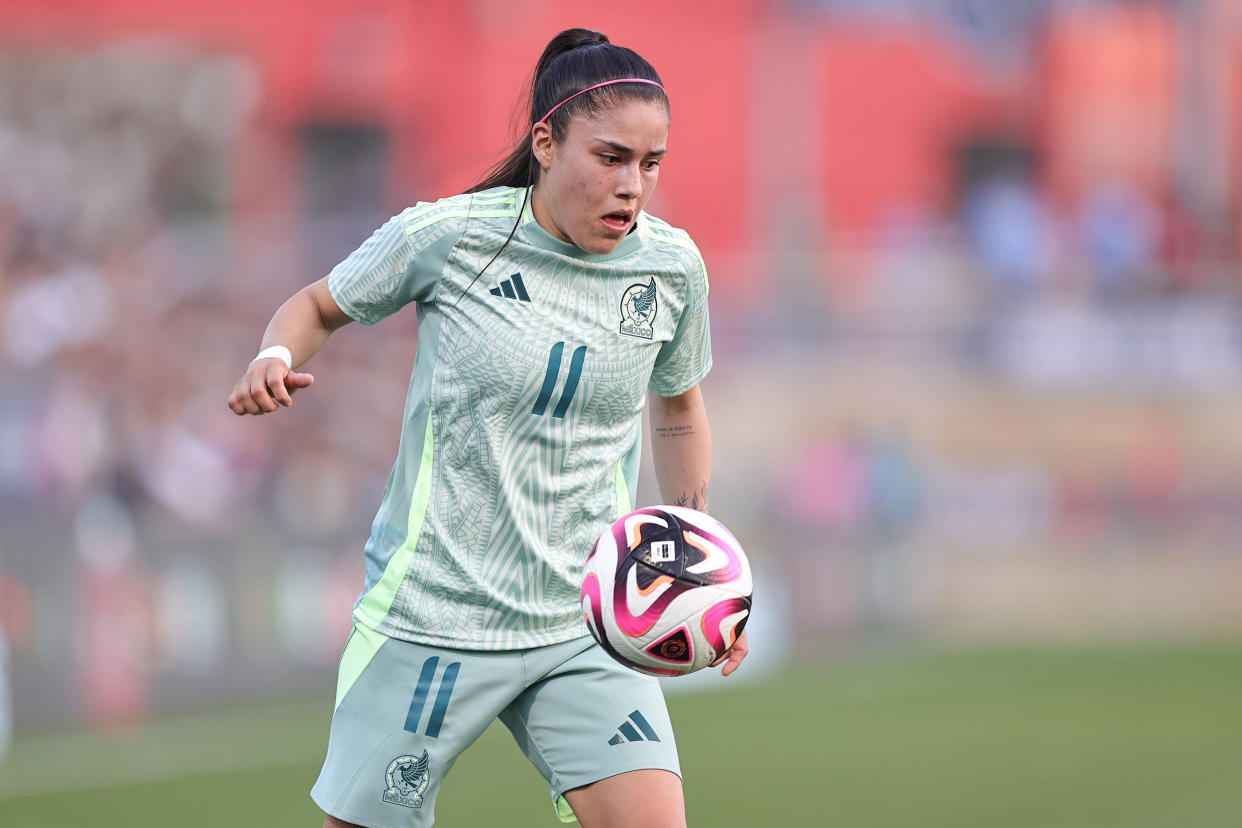 Jacqueline Ovalle y la Selección Mexicana tendrían que esperar al 2031 para jugar el Mundial Femenil en casa, tras el retiro de la candidatura para recibir el certamen en México y Estados Unidos en 2027. (Foto: Omar Vega/Getty Images)