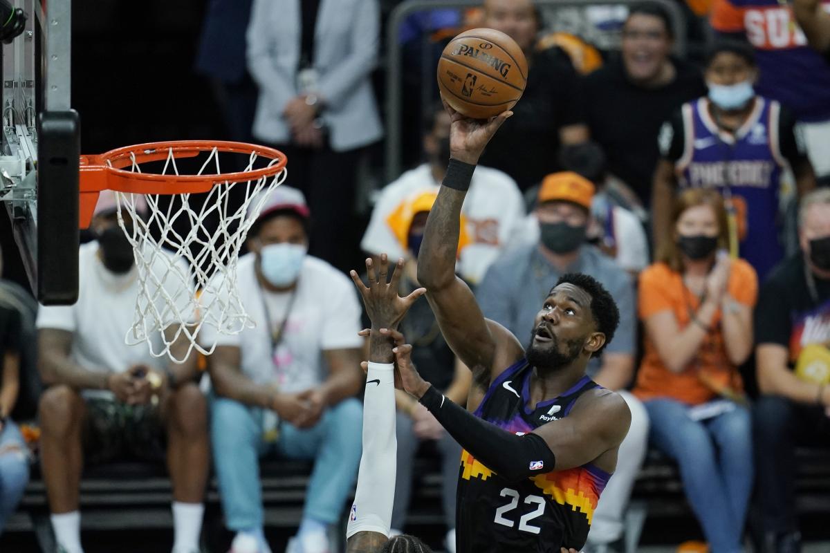 VÍDEO: Suns fazem 2-0 frente aos Clippers em cima do «buzzer