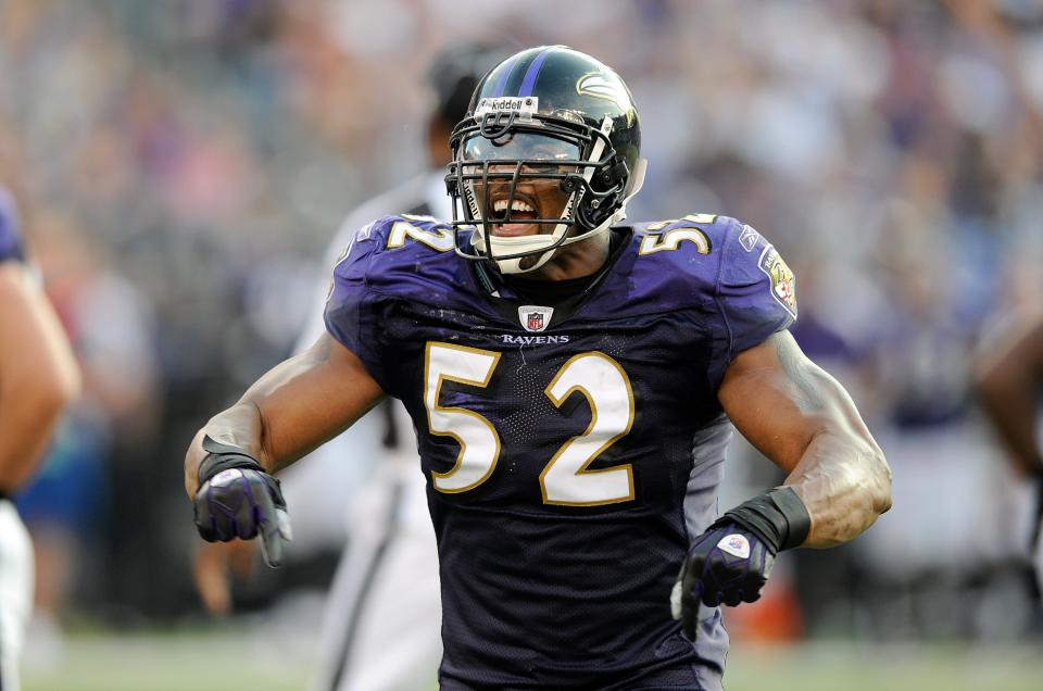 BALTIMORE - SEPTEMBER 21: Ray Lewis #52 of the Baltimore Ravens celebrates after a defensive stop against the Cleveland Browns September 21, 2008 at M&T Bank Stadium in Baltimore, Maryland. (Photo by G Fiume/Getty Images)