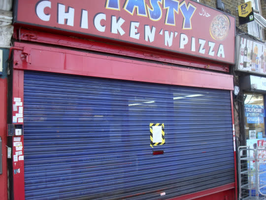 Fried Chicken Shop Closed After Inspectors Discover POO On The Walls