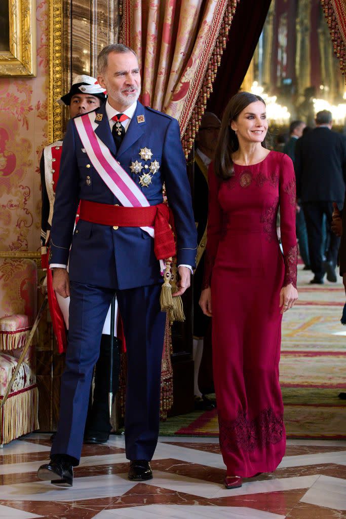 spanish royals celebrate new year's military parade 2023