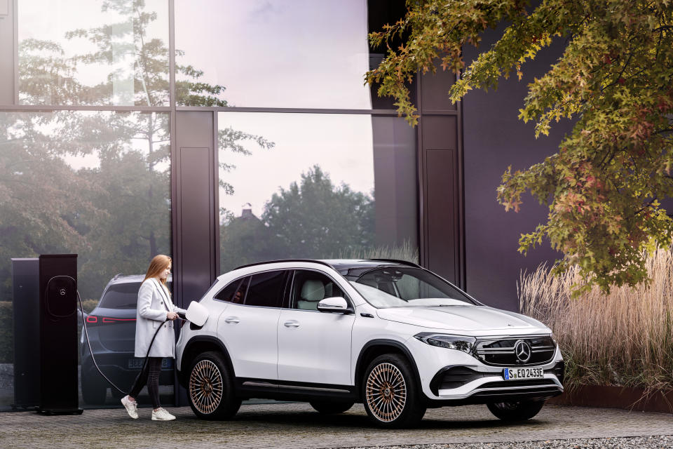 Mercedes EQA crossover EV