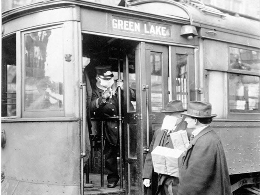 Trolley Seattle. 1918 flu