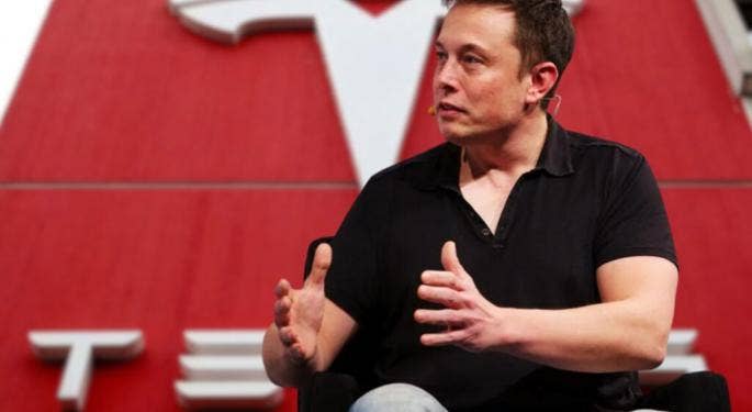 Elon Musk: Tesla invertirá 10.000M$ en IA para 2024