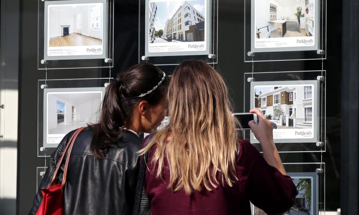 <span>Hamptons said the average first-time buyer in London spent £443,550, which was £39,360 more than last year.</span><span>Photograph: Yui Mok/PA</span>