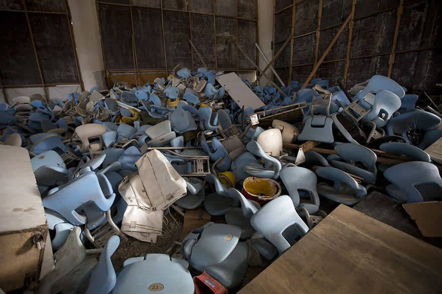 <p>Seats damaged at the Maracana (Silvia Izquierdo) </p>