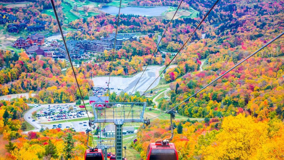 Gondola lift in the Stowe Mountain area, Vermont, in autumn