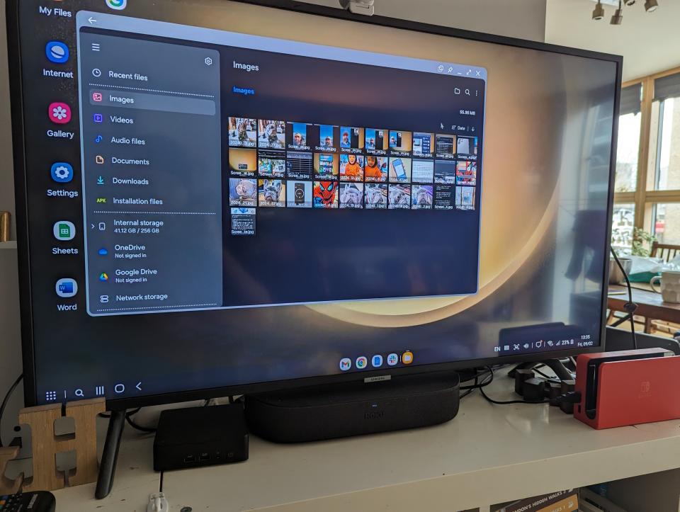 Samsung DeX running on a 42-Inch TV