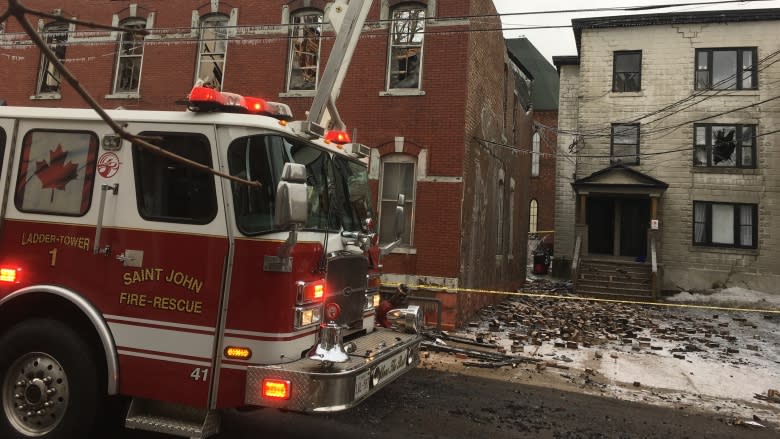 Saint John apartment building destroyed by fire to be torn down