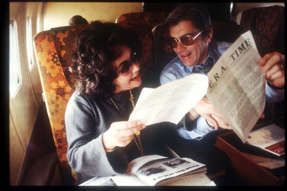 <p>Elizabeth Taylor and husband Senator John Warner during a flight in 1978. </p>