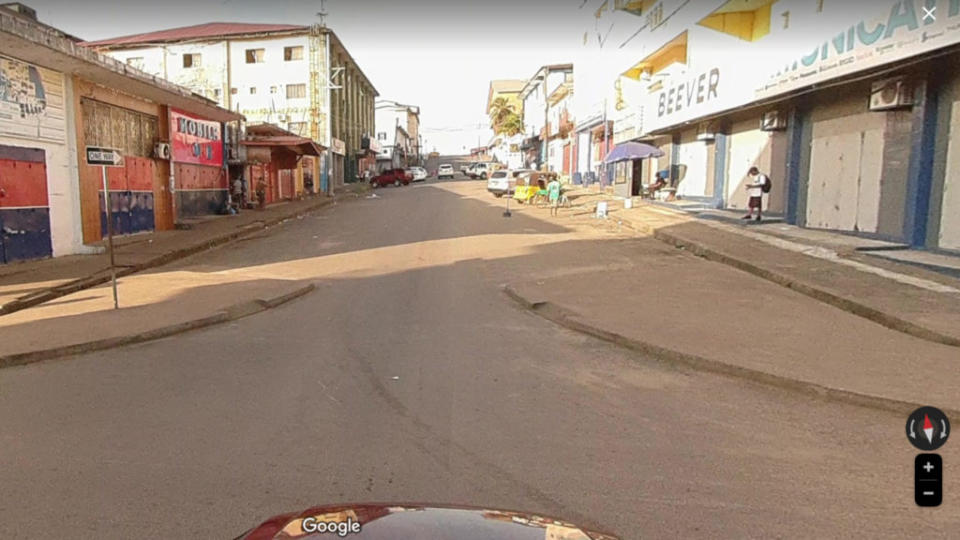 賴比瑞亞的都市中不僅有人行道設施，在路口處更有外推設計以保護行人。(圖片來源/ Google Map)