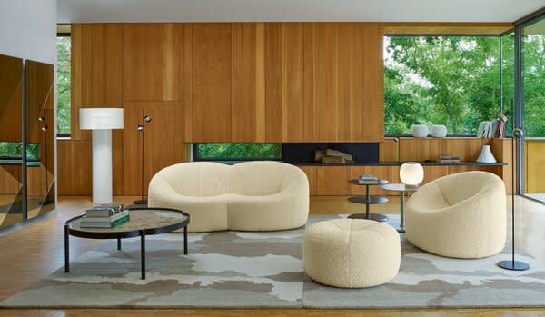 Ligne Roset’s interior design service offers everything from an initial evaluation of the space right up to the final planning and 3D renderings, allowing for each detail to be perfectly taken care of.