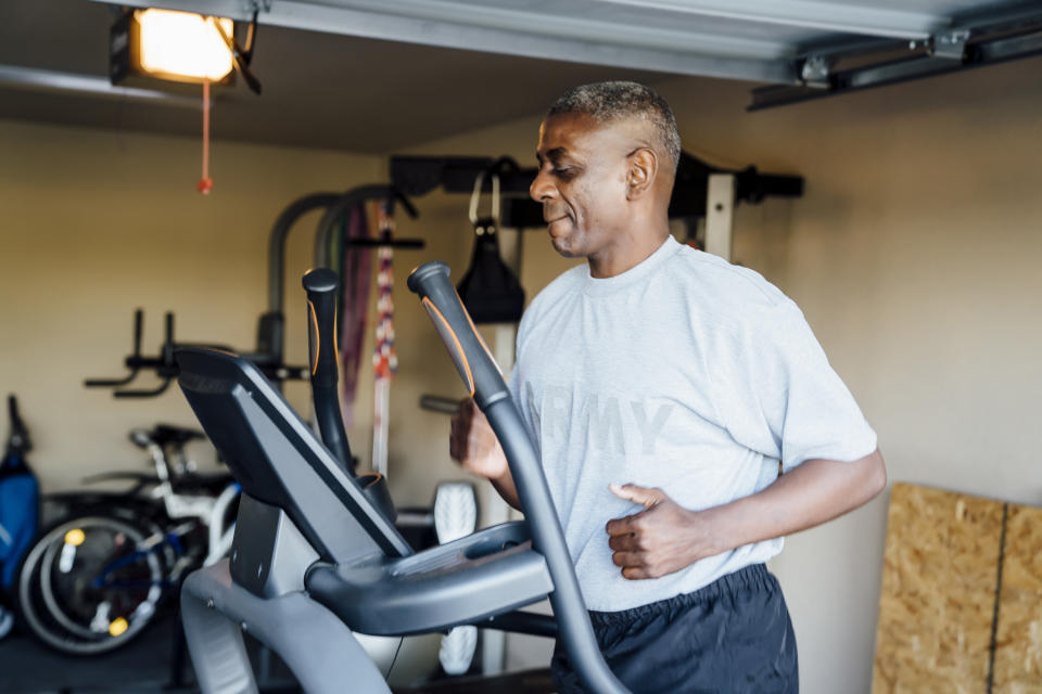 Goals that help you feel good, rather than ones that focus on material items or appearances, can help you feel healthier. (Photo: Inti St Clair via Getty Images)