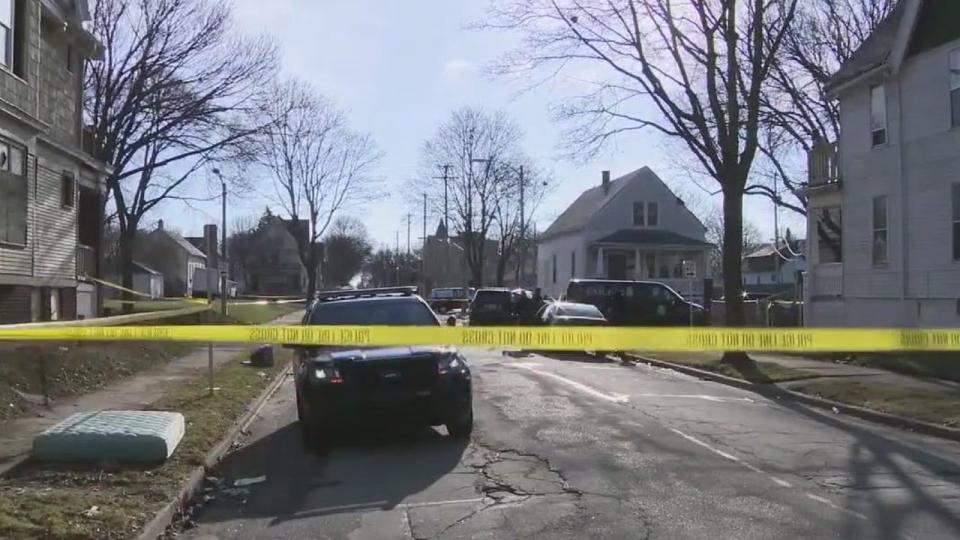 <div>Crime scene near 18th and Hadley, Milwaukee</div>