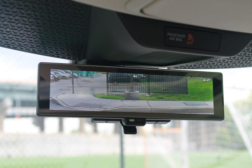 The digital rear-view mirror of the 2023 Nissan Ariya.