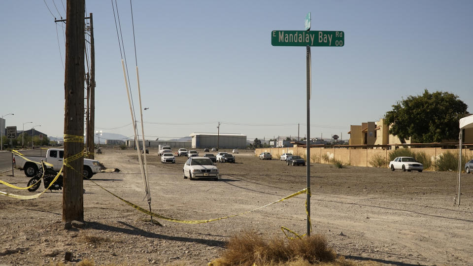 <p>Cars still in a parking lot near the site of the Route 91 Harvest Festival on Oct. 6, 2017, after a mass shooting at the Route 91 Harvest Festival near Mandalay Bay on Oct.1, 2017, in Las Vegas, Nev. (Photo: Doug Kranz/Icon Sportswire via Getty Images) </p>