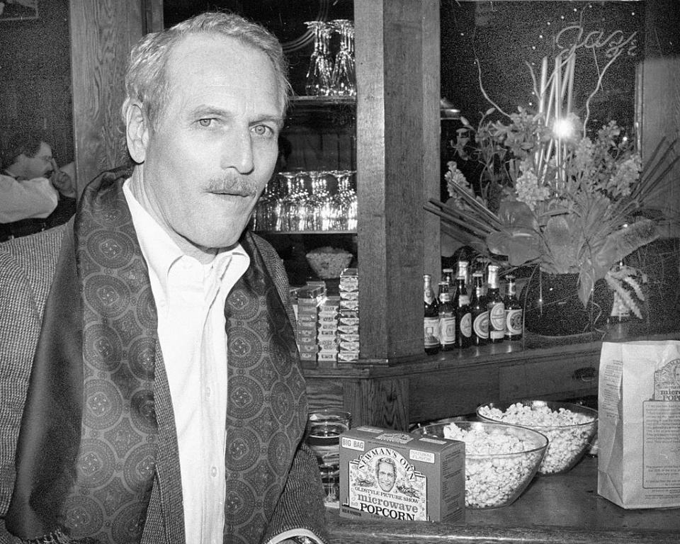 Paul Newman launching his microwave popcorn in 1986