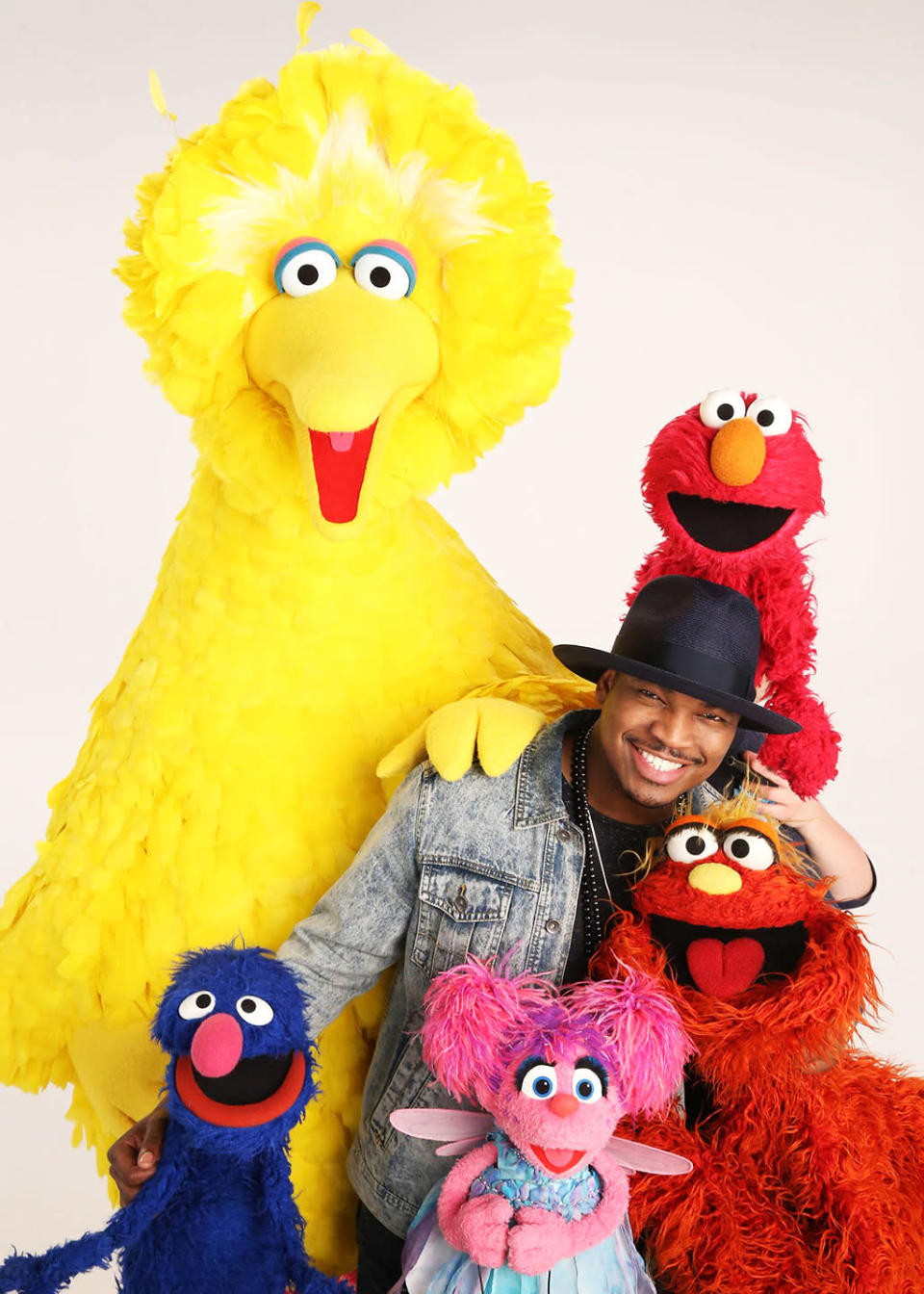 Ne-Yo, Murray, Abby Cadabby, Grover, Big Bird, Elmo