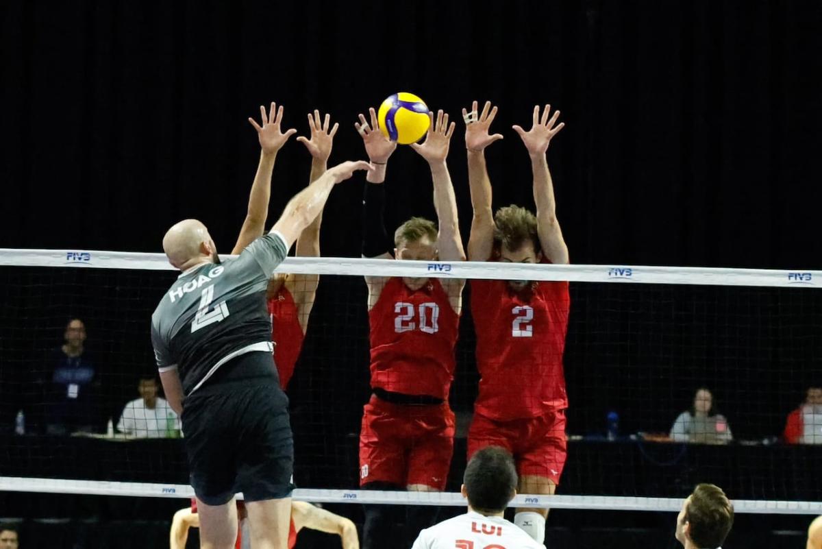 Canada's men's volleyball team defeated by U.S. in NORCECA Continental