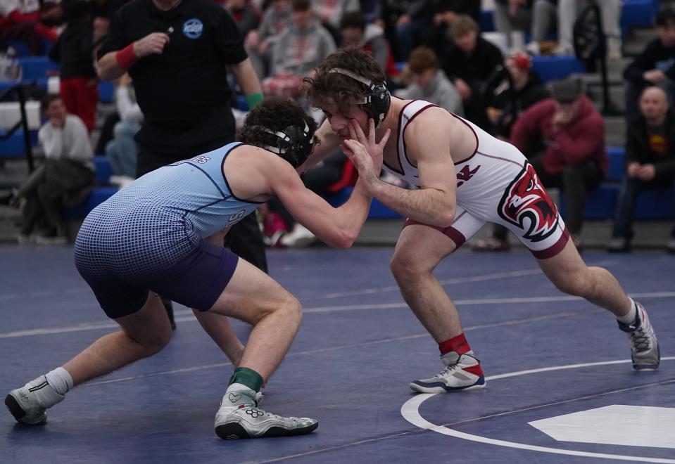 NyackÕs Sam Szerlip wrestles SuffernÕs Vincent DiRenno in the 160-pound championship match at the Rockland County Wrestling Championships at Suffern High School on Saturday, Jan. 20, 2024.