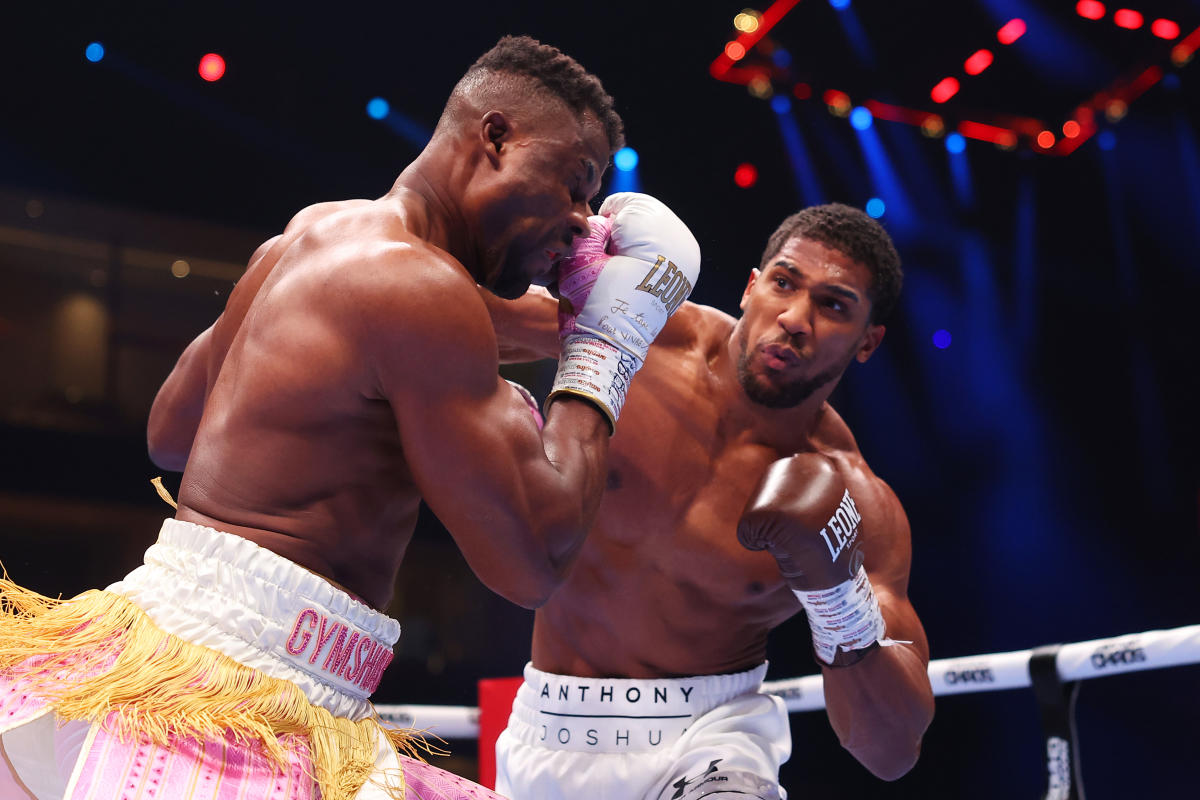 Risultati completi di Francis Ngannou vs. Anthony Joshua: Joshua mette rapidamente KO Ngannou