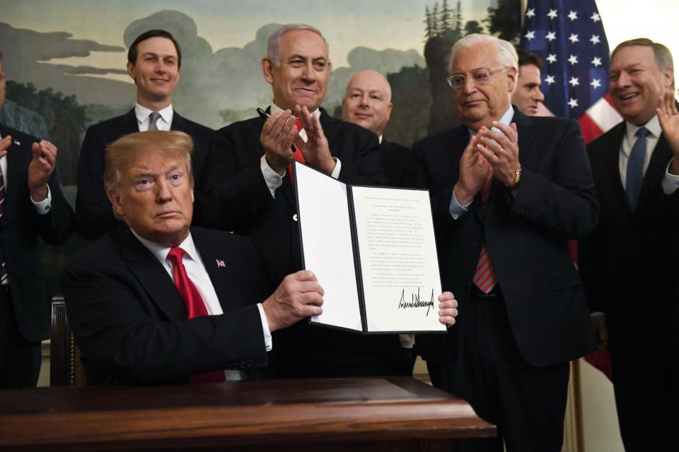Trump signs declaration formally recognising Israeli sovereignty over Golan Heights