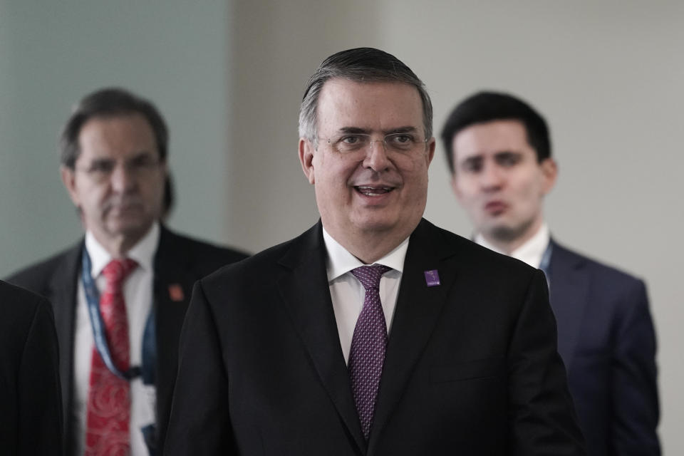 El ministro de Relaciones Exteriores mexicano Marcelo Ebrard en la Cumbre de las Américas el viernes 10 de junio de 2022 en Los Angeles. (AP Photo/Jae C. Hong)