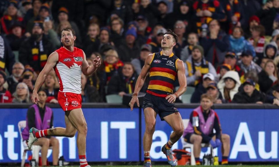 Ben Keays kicks what he thought was the winning goal against Sydney at Adelaide Oval.