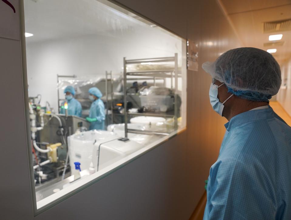 Foreign Secretary Dominic Raab during a visit to Oxbox Biomedica, an AstraZeneca manufacturing site, in Oxford (Steve Parsons/PA) (PA Wire)