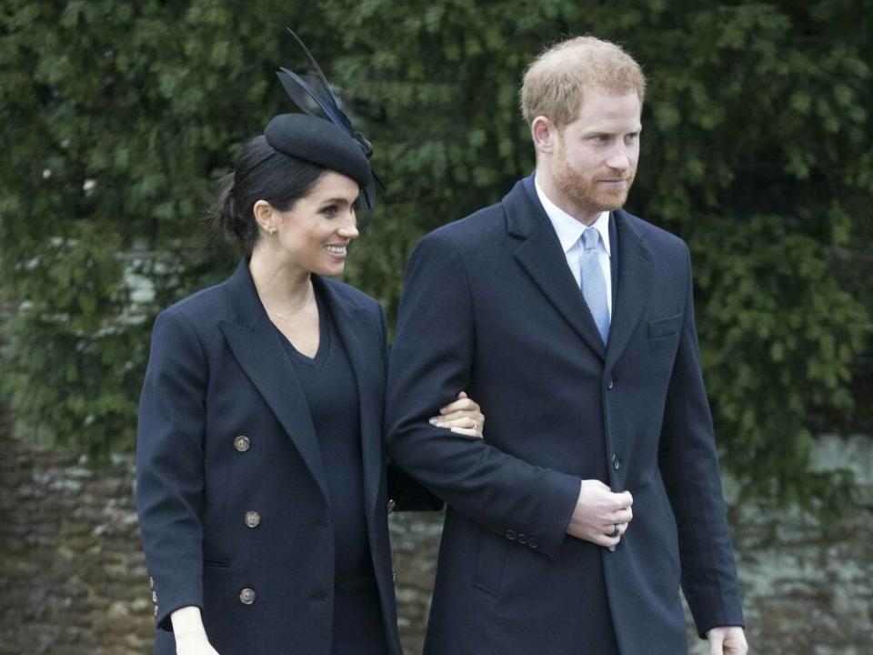 Prinz Harry und Herzogin Meghan beim letzten gemeinsamen Weihnachtsauftritt mit der britischen Königsfamilie im Dezember 2018 (Bild: imago/i Images)