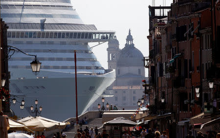 FILE PHOTO: The MSC Divina cruise ship is seen in Venice lagoon, Italy June 16, 2012 REUTERS/Stefano Rellandini/File Photo