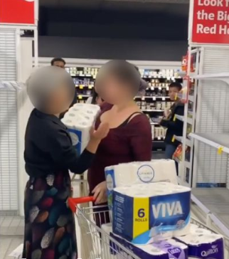 Two women were caught arguing over toilet paper in a Coles supermarket. Source: Instagram/jamiezhu