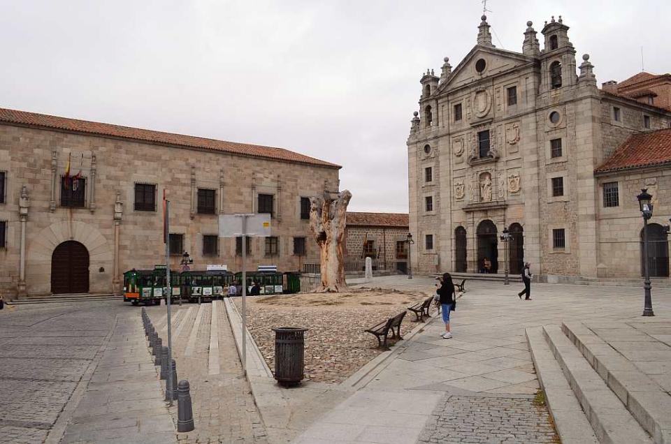 Convent of St Theresa, Avila, Spain In Avila, a city walled almost on all sides, I walk into a small shrine built on the home of the famous saint, St Theresa. The 17th century convent, built after her canonisation, is largely closed to the public but opens its doors to tourists who want to visit St Theresa’s chapel inside the Baroque church. We see scenes from her life, besides her relics – a finger from her right hand, rosary beads and other personal effects.