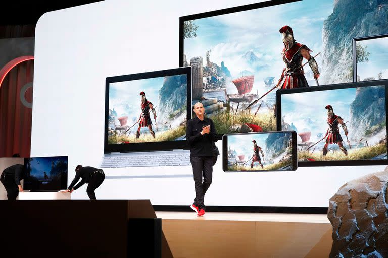 Phil Harrison en la presentación de Stadia, que funcionará en múltiples dispositivos y no necesita un hardware potente, porque todo el procesamiento se hace en forma remota; sí necesitará una buena conexión a Internet